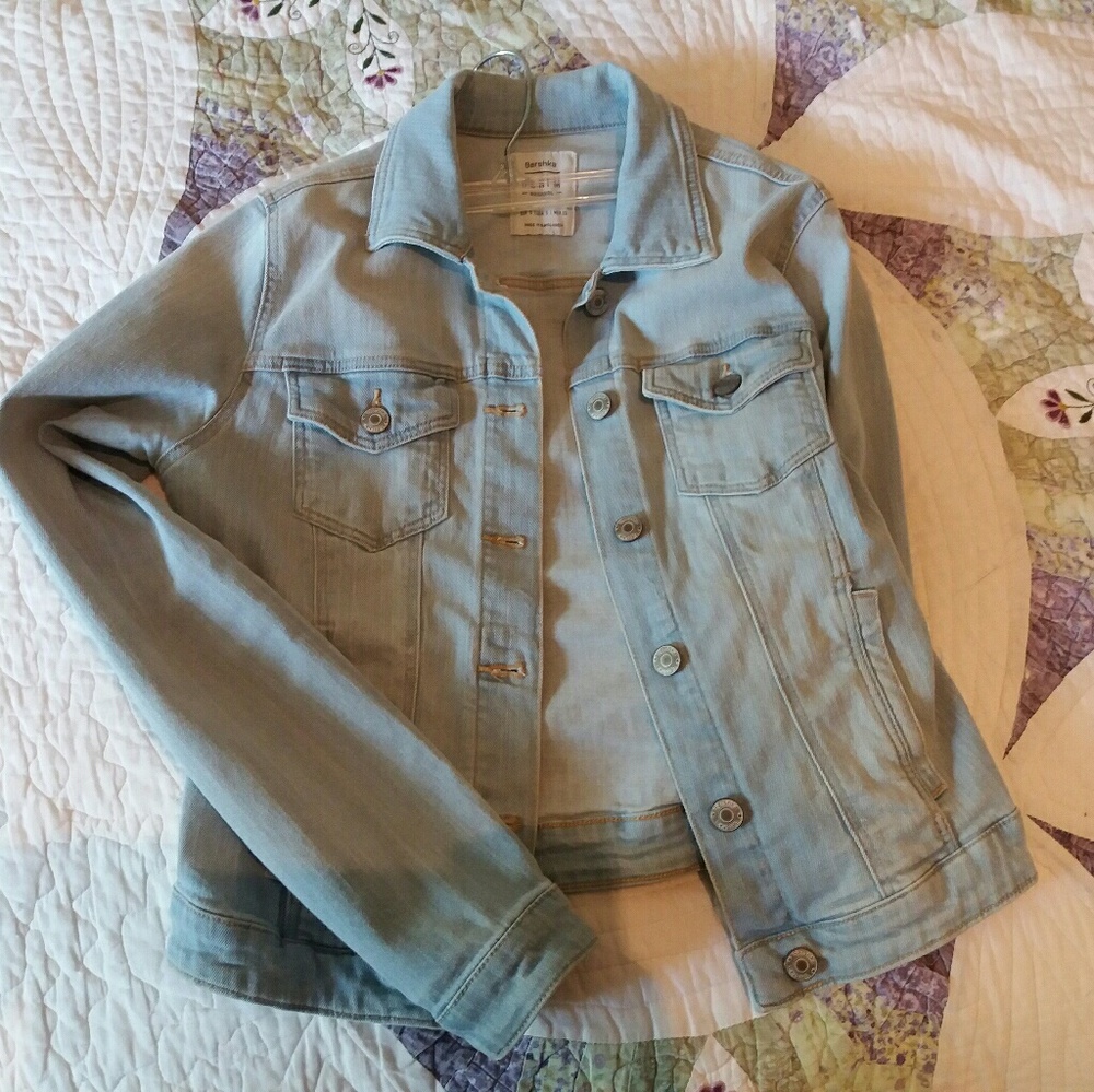 Bershka light washed denim jacket Sz. S